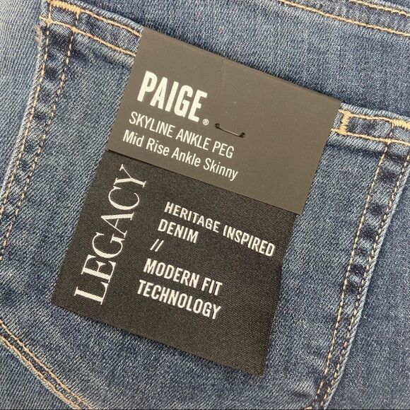 Paige Jeans Skyline Mid-Rise Distressed - Picture 4 of 6